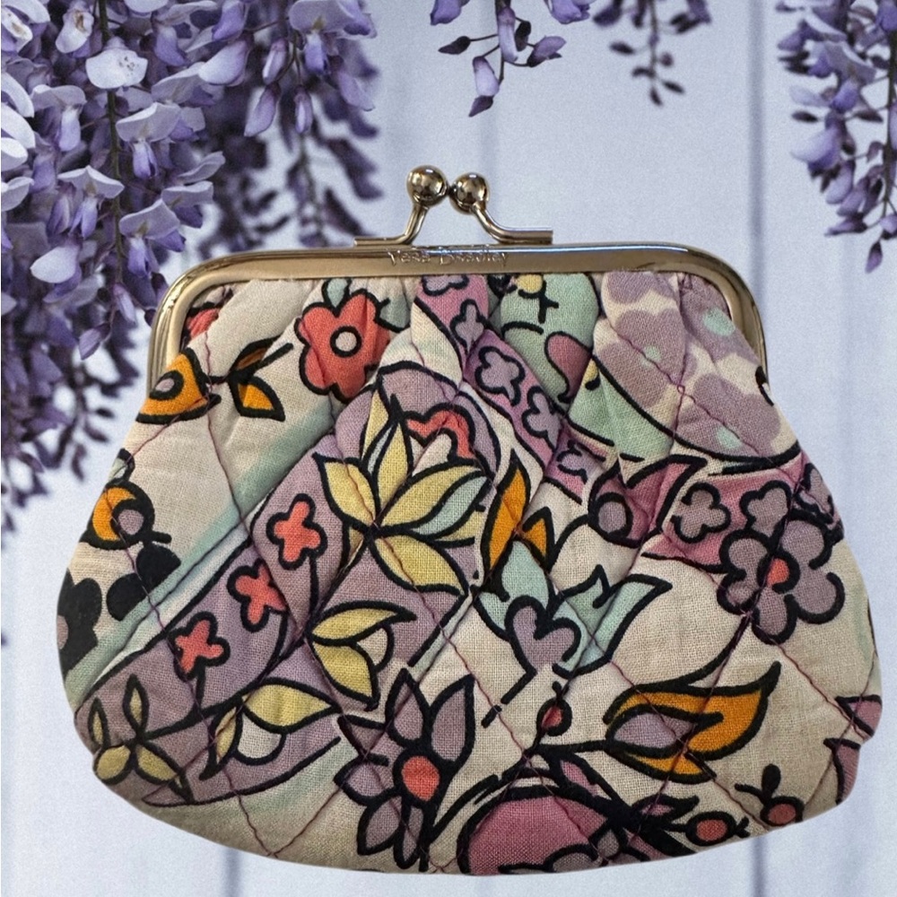 Vera Bradley “Kiss Coin Purse” in Maddalena Paisley Soft pattern